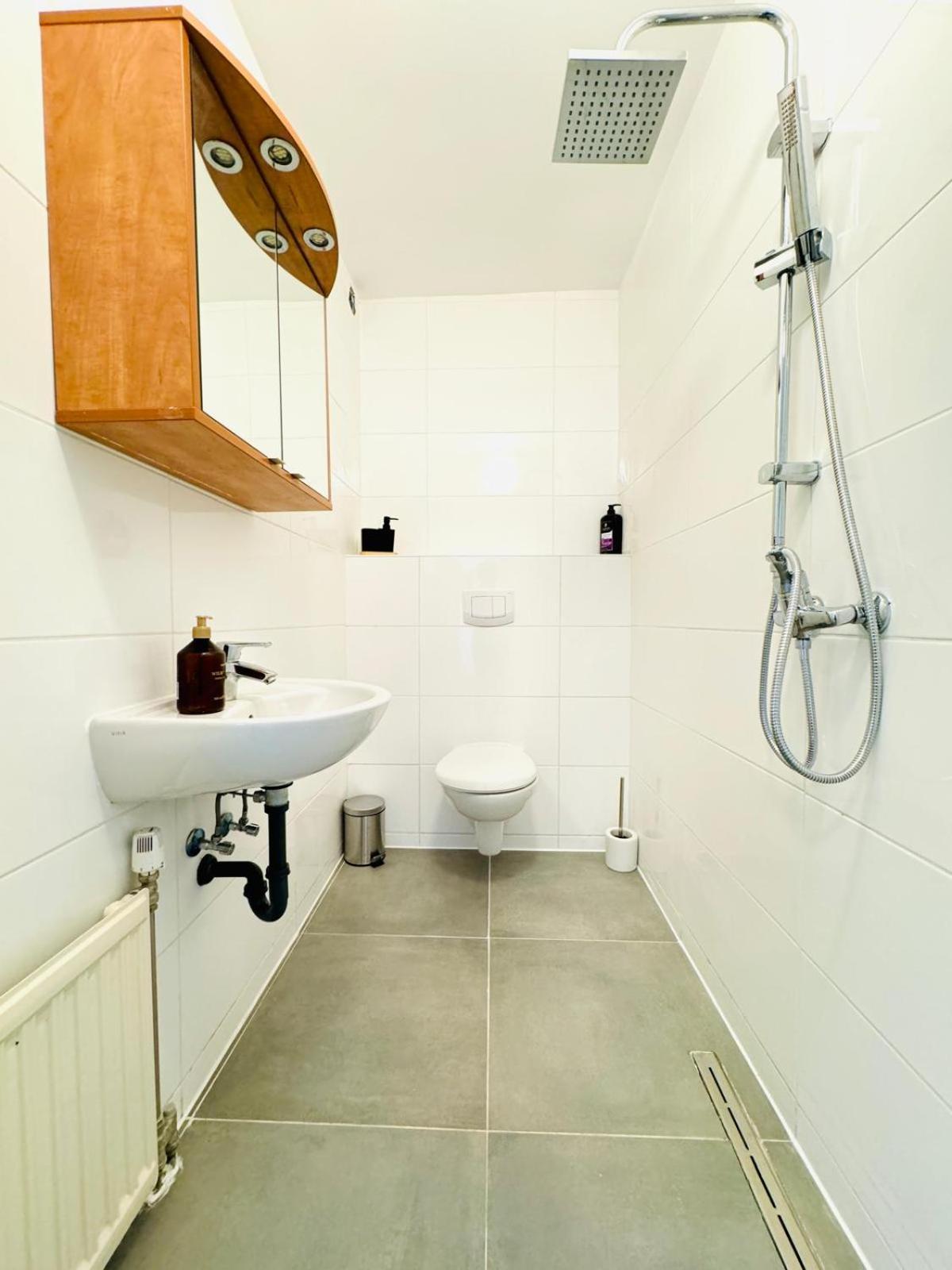 Very Spacious Apartment For Up To 7P With Great Location Vienna Exterior photo